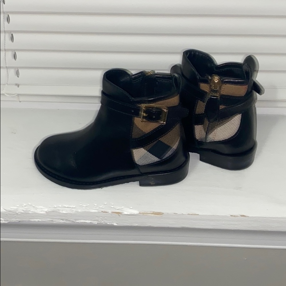 Kids shoes